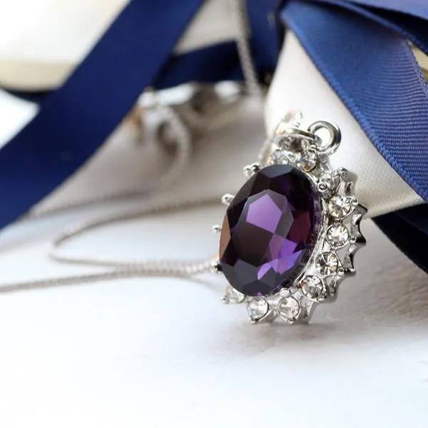 3 Carat Handcrafted Alexandrite Pendant with Silver Plated Chain