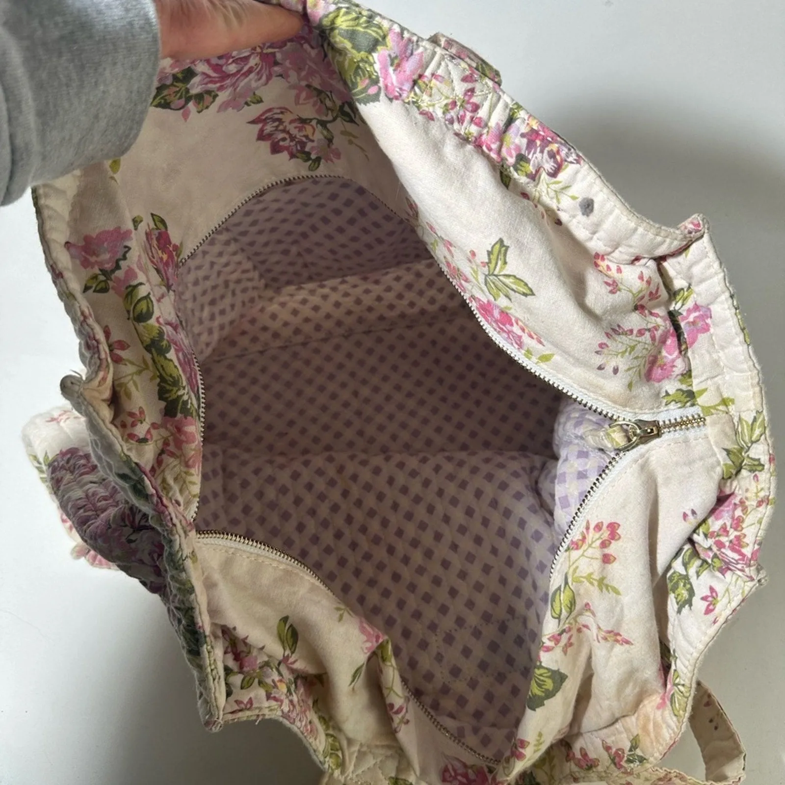 Elegant Cream and Pink Floral Tote Bag with Quilted Design