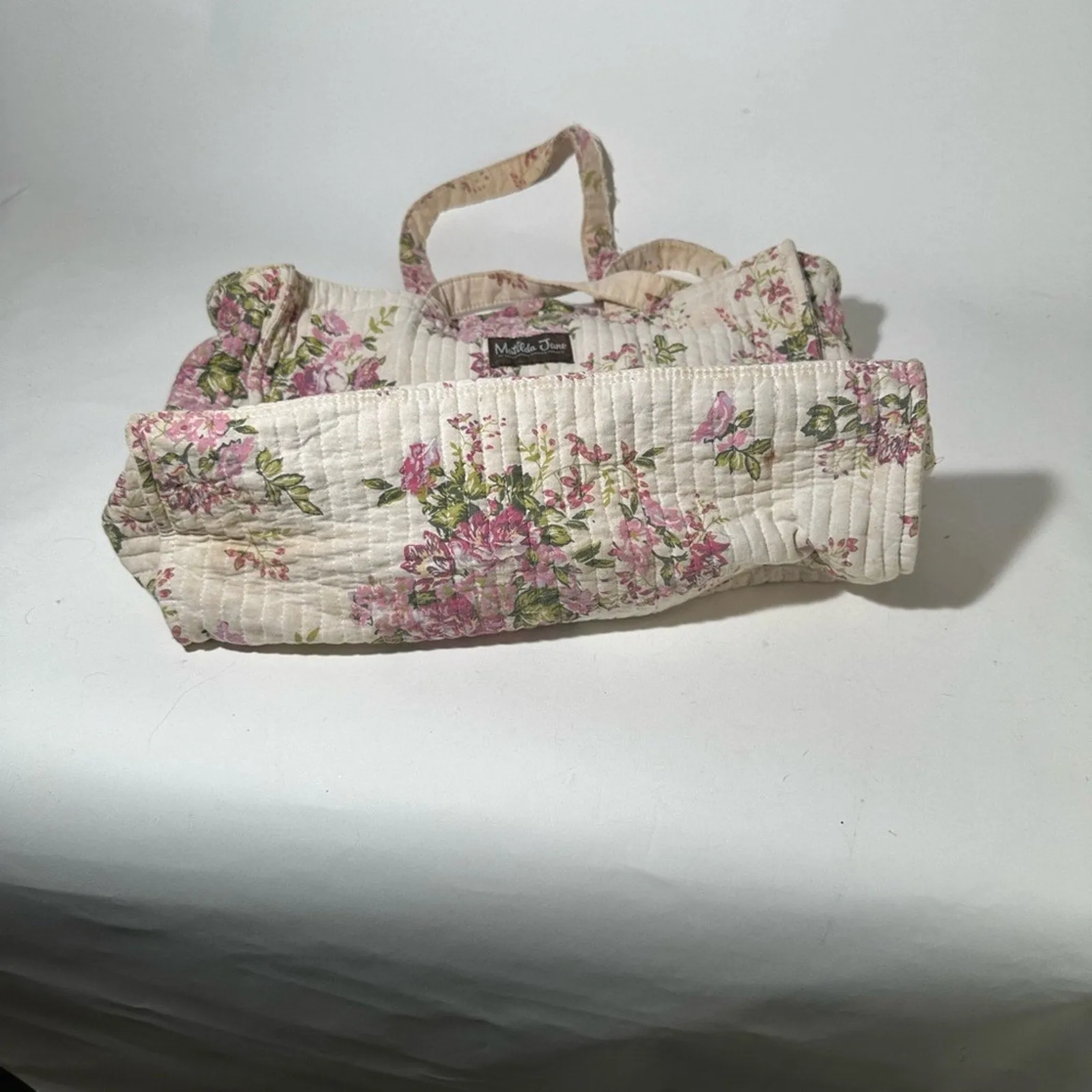 Elegant Cream and Pink Floral Tote Bag with Quilted Design