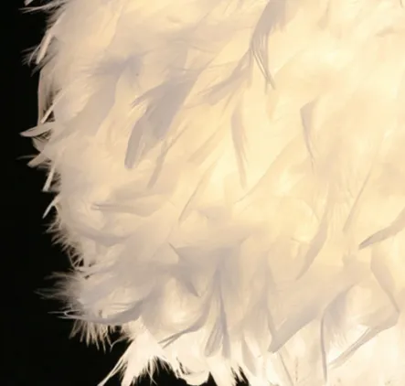 WHITE FEATHER LAMPSHADE